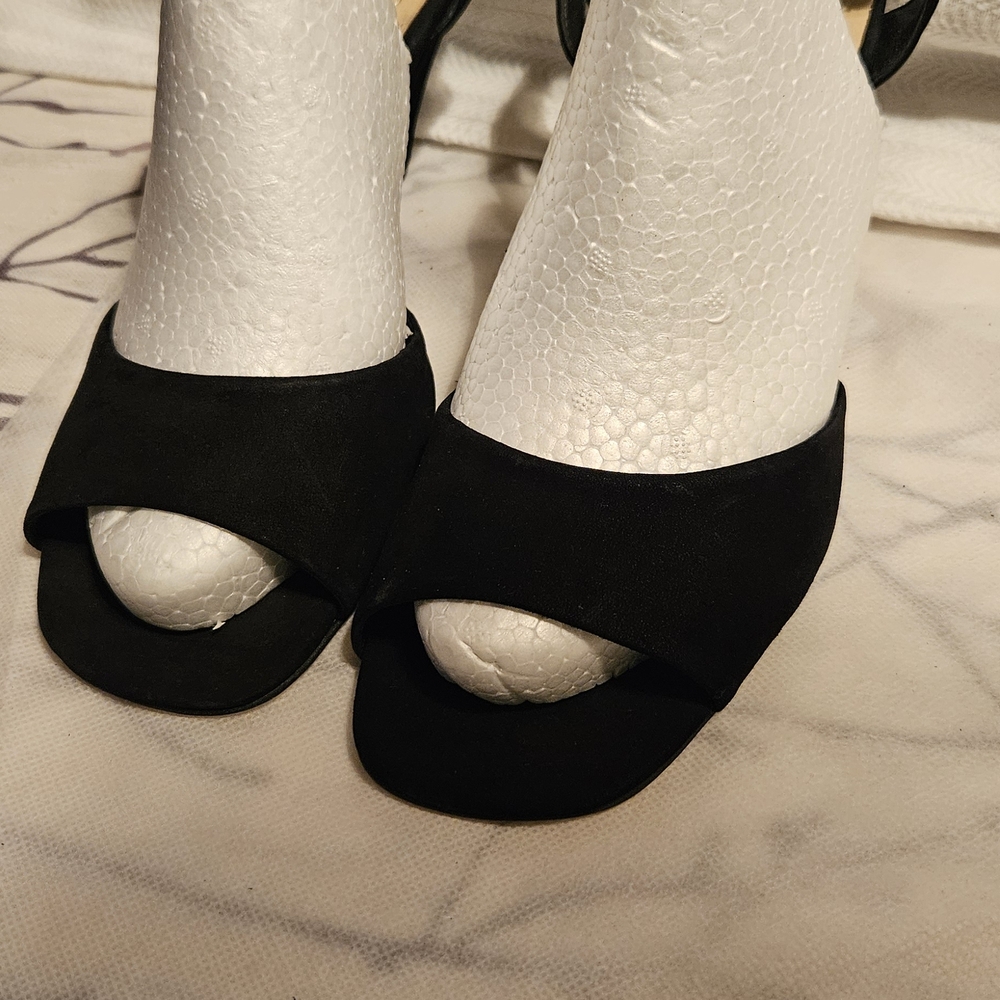 Vince Camuto Elegant Black Heels